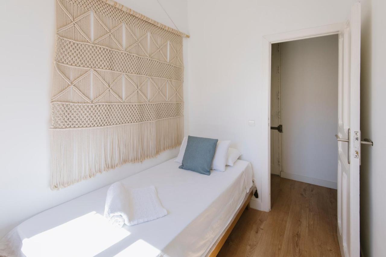 Apartamento El Botones Nuevo Y Luminoso Apto De Diseno En Lavapies Madrid Exterior foto